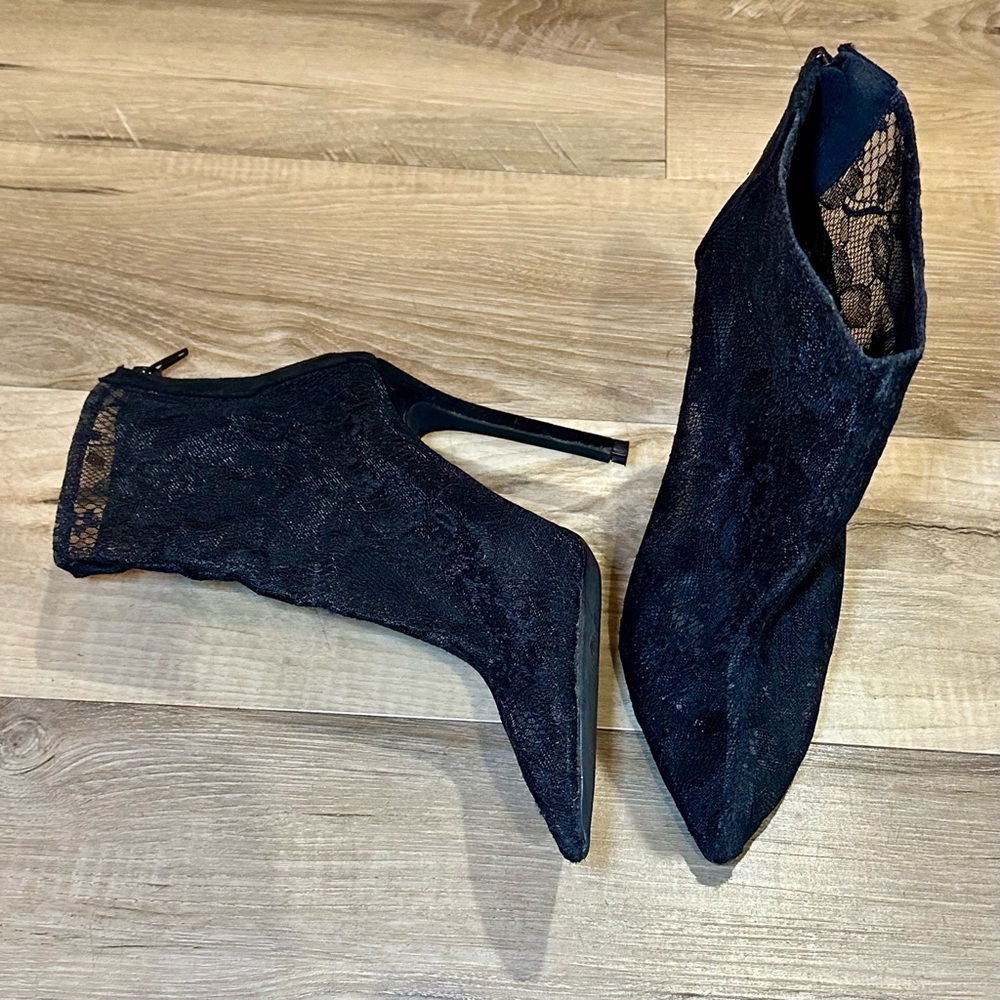 Fashion Nova Black Lace Ankle Booties – Pointed Toe Stiletto Heels SIZE 7